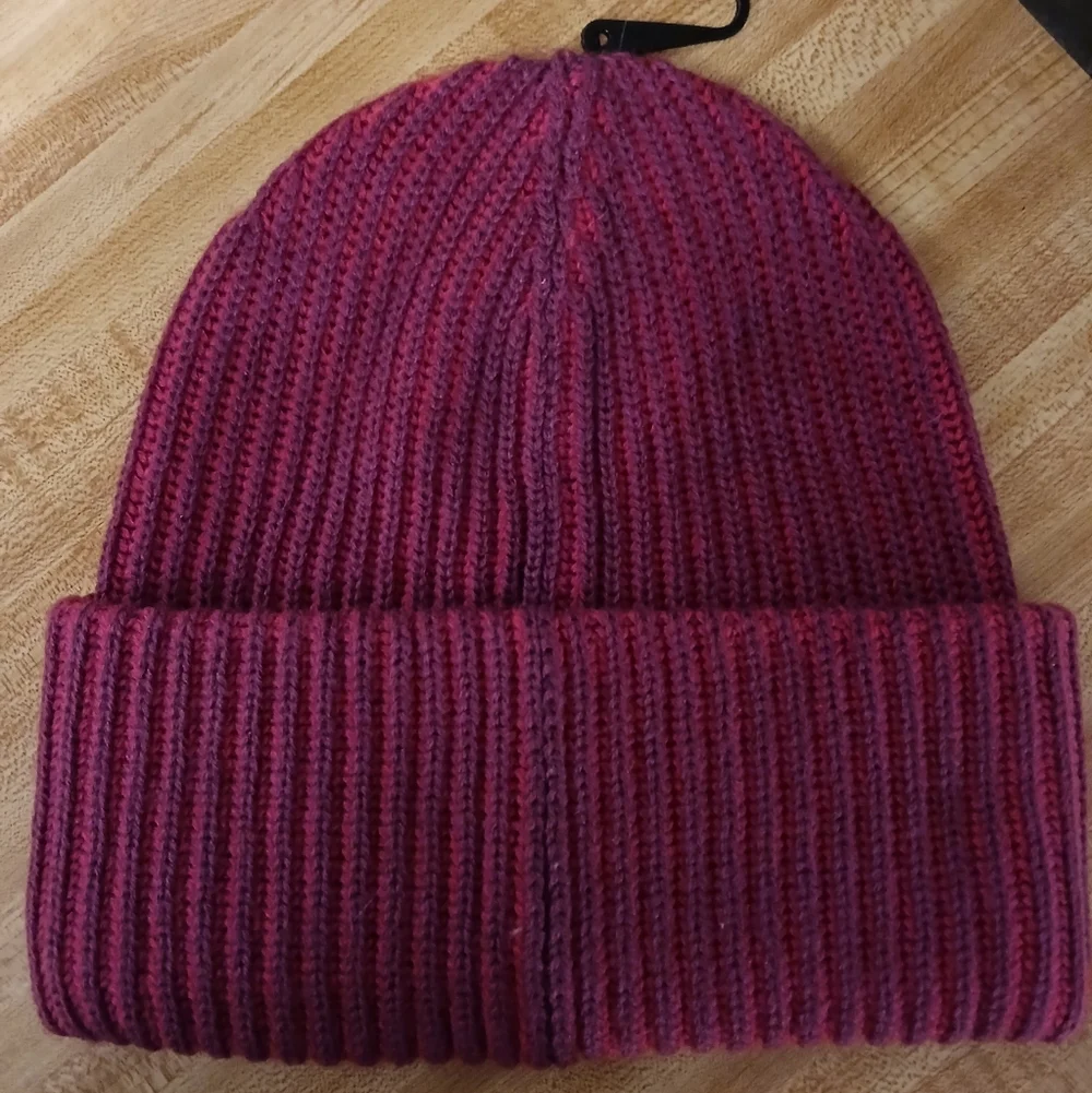 Kurt Geiger NWT Pink Beanie - Picture 3 of 4